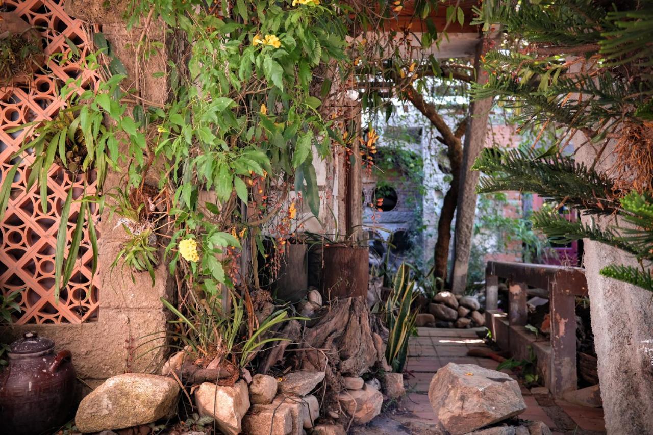 Y.O Inn Kon Tum Exterior photo