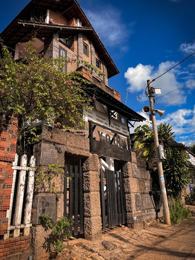 Y.O Inn Kon Tum Exterior photo